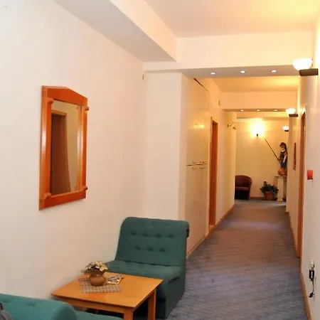 Hotel Residence Inn ホテル スコピエ